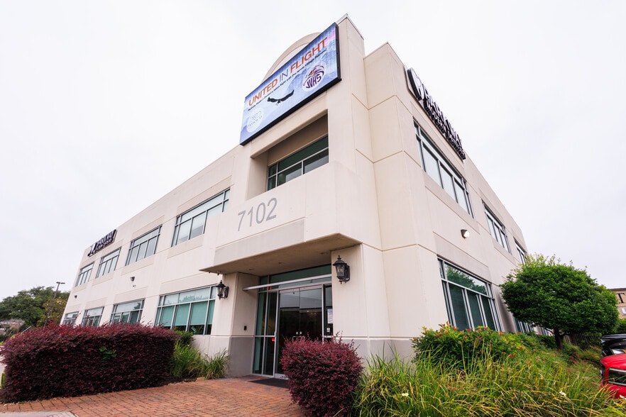 Primary Photo Of 7102 W Sam Houston Pky N, Houston Office For Lease
