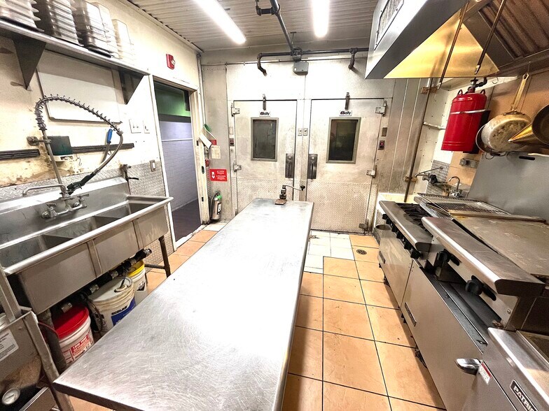 More Photos Of 2-16 N Central Ave, Hartsdale Storefront For Lease