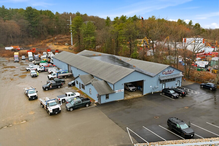 More Photos Of 11 Mccracken Rd, Millbury Warehouse For Lease