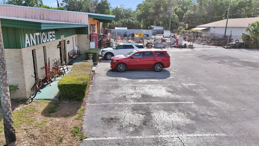 More Photos Of 1811 N Pine Ave, Ocala Freestanding For Sale