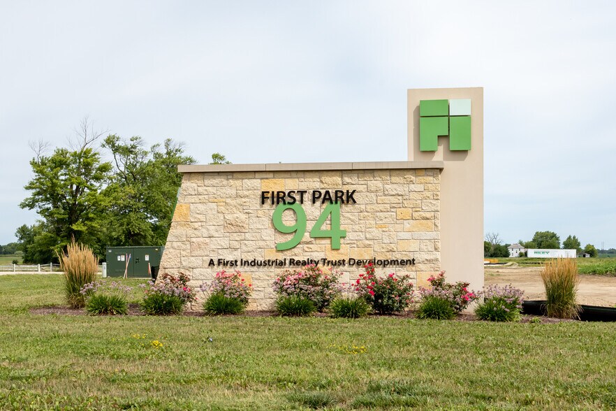 More Photos Of 8630 31rst St, Somers Distribution For Lease