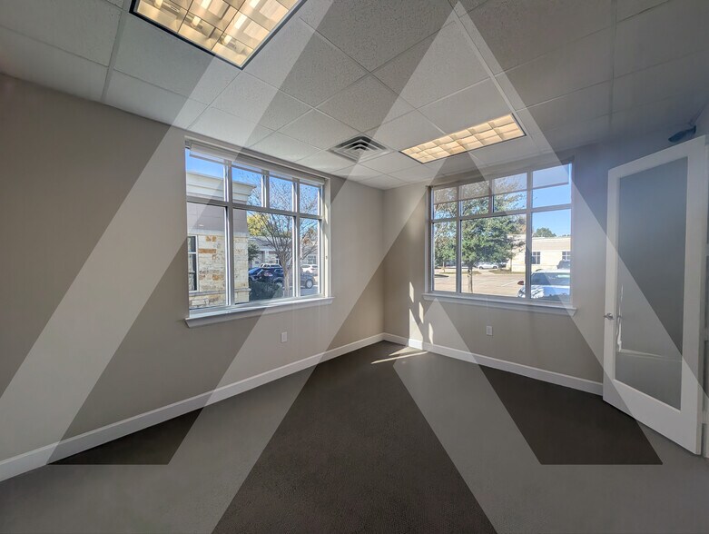 More Photos Of 2219 Sawdust Rd, The Woodlands Medical For Sale