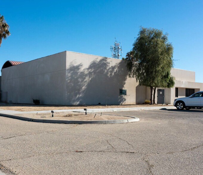More Photos Of 1321 N Gene Autry Trl, Palm Springs Movie Radio TVStudio For Sale