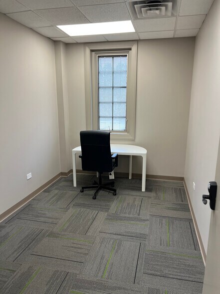 More Photos Of 718 Ogden Ave, Downers Grove Loft Creative Space For Lease