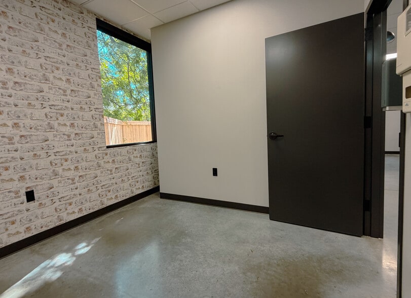 More Photos Of 1713 S Peoria Ave, Tulsa Medical For Lease