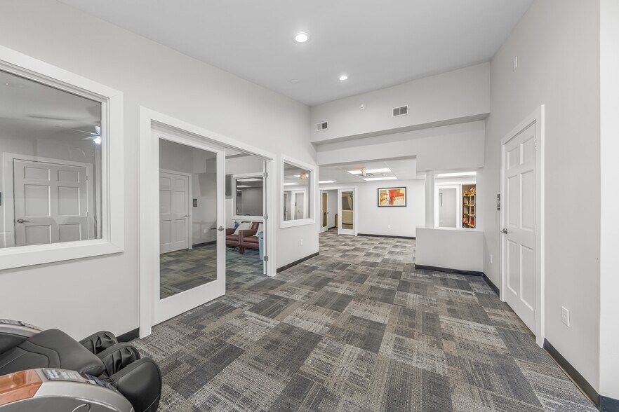More Photos Of 212 Gateway Blvd, Westville Office Residential For Sale