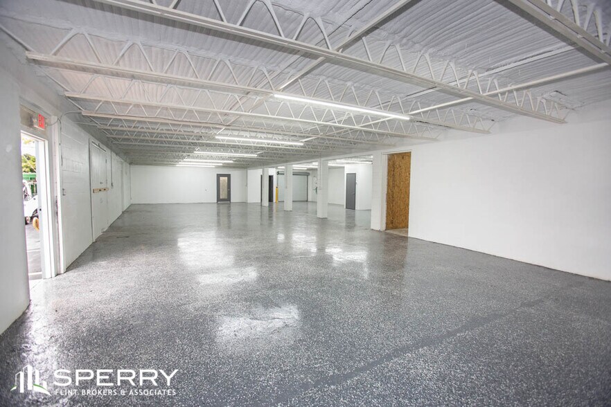 More Photos Of 411 Clearlake Rd, Cocoa Service For Lease