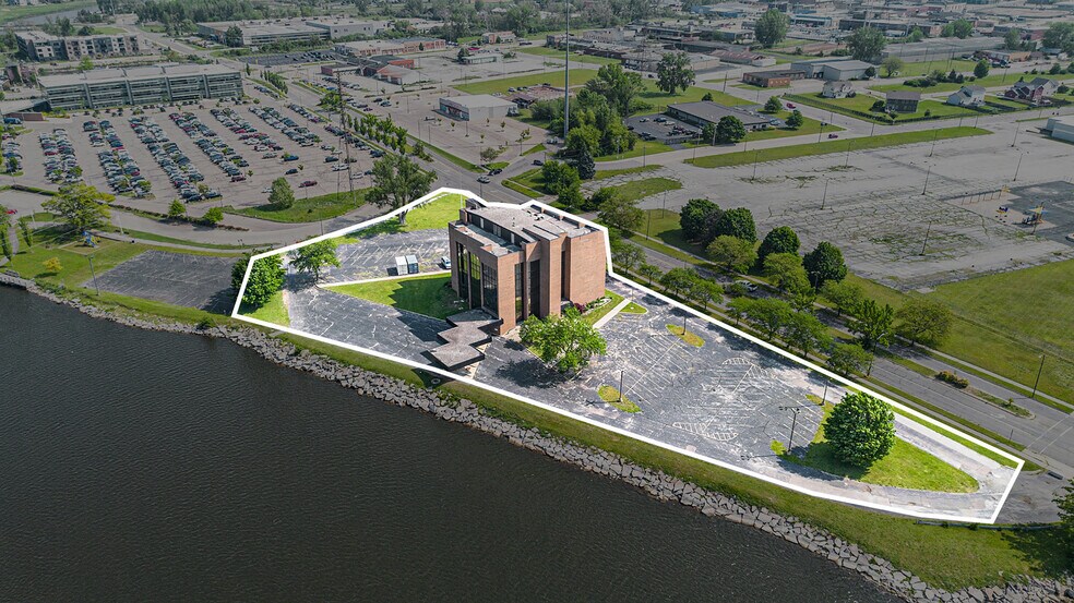 Primary Photo Of 400 Riverview Dr, Benton Harbor Office Residential For Sale