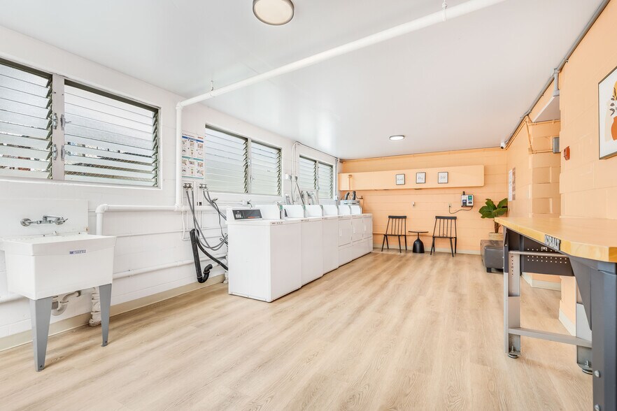 More Photos Of 1818 Anapuni St, Honolulu Apartments For Sale