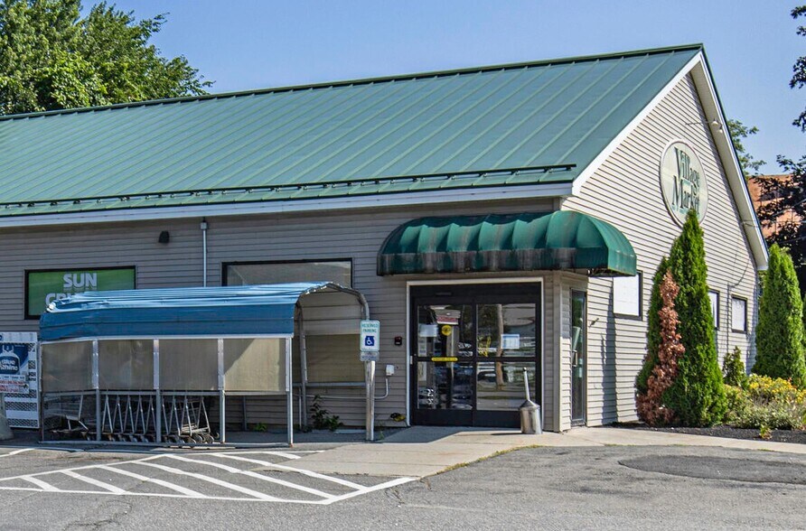 More Photos Of 95 Main St, Fairfield Supermarket For Sale