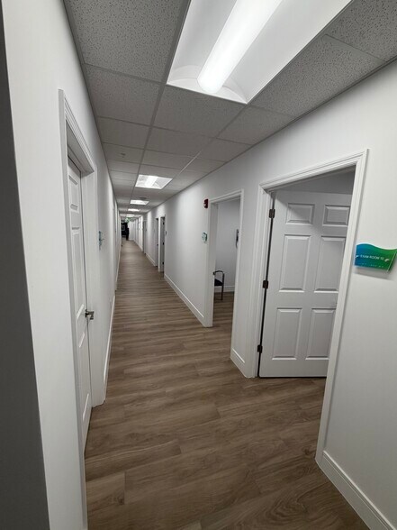 More Photos Of 720 Dunlawton Ave, Port Orange Self Storage For Lease