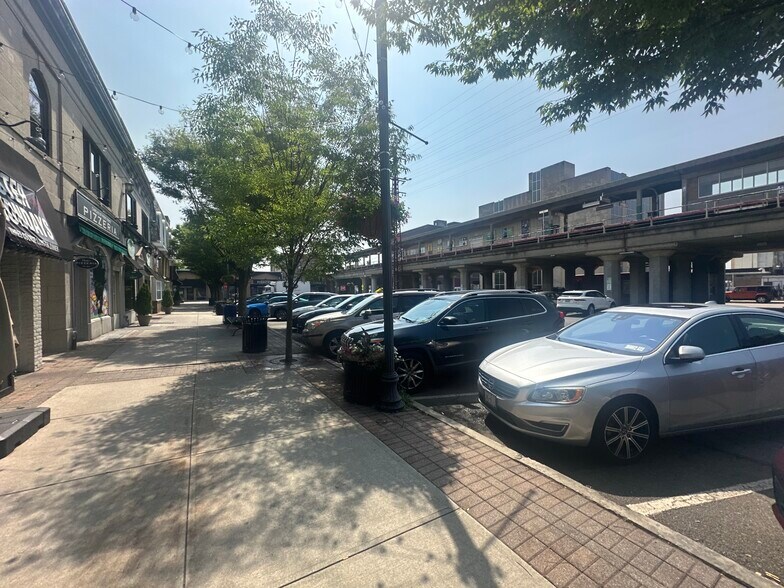 More Photos Of 55 Front St, Rockville Centre Office For Sale