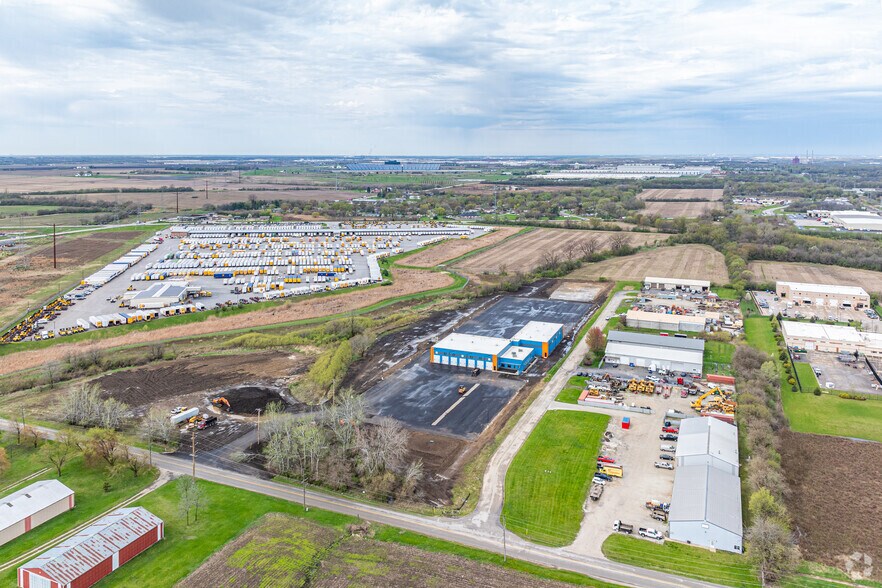 More Photos Of 2200 Muriel Ct, Joliet Industrial For Sale