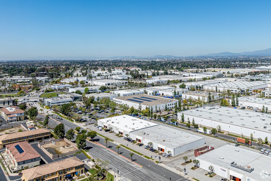 More Photos Of 12309 Telegraph Rd, Santa Fe Springs Warehouse For Lease