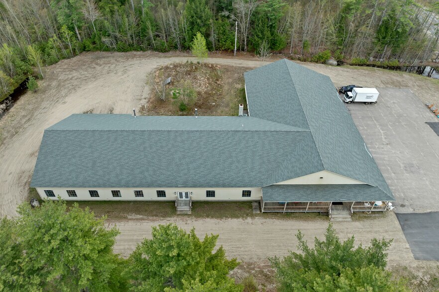 More Photos Of 1210 White Mountain Hwy, Ossipee Freestanding For Sale