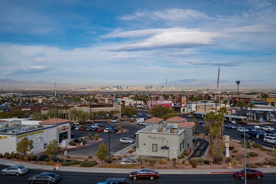 More Photos Of 2705 W Horizon Ridge Pky, Henderson Medical For Lease
