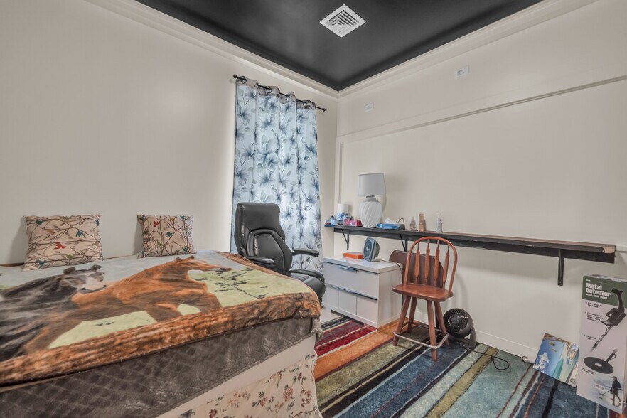 More Photos Of 715 Flanders Rd, Riverhead Office For Sale