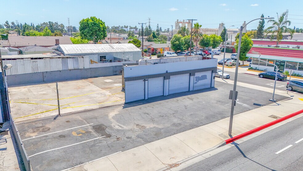 More Photos Of 3500 Gage Ave, Bell Auto Dealership For Sale