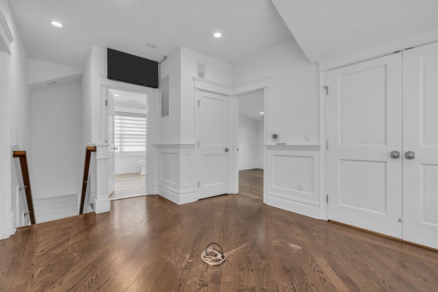 More Photos Of 804 State Route 71, Spring Lake Office Residential For Lease