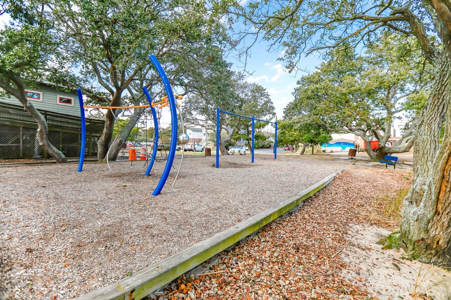 More Photos Of 831 W Ocean View Ave, Norfolk Apartments For Sale