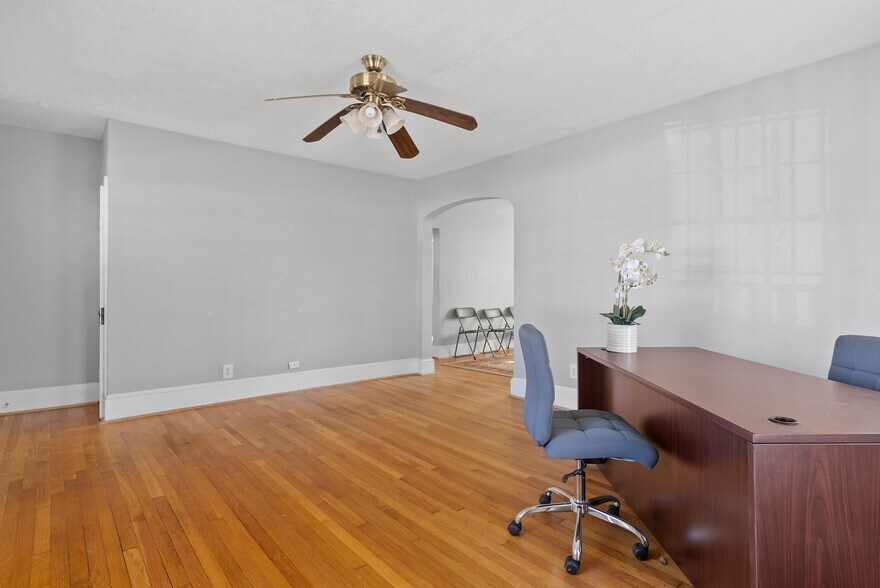 More Photos Of 605 E Nine Mile Rd, Highland Springs Office Residential For Sale