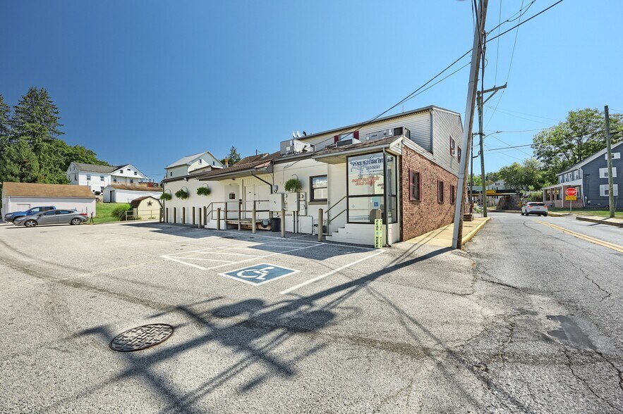 More Photos Of 1 Cherry St, Seven Valleys Storefront Retail Residential For Sale