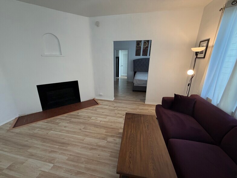More Photos Of 105 NE 16th Ter, Fort Lauderdale Apartments For Sale
