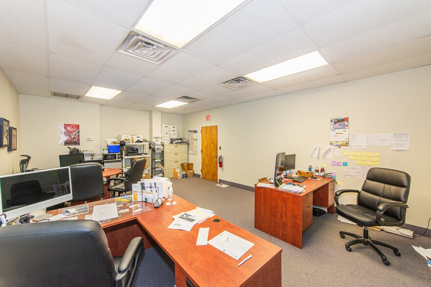 More Photos Of 59 E Mill Rd, Long Valley Office For Sale