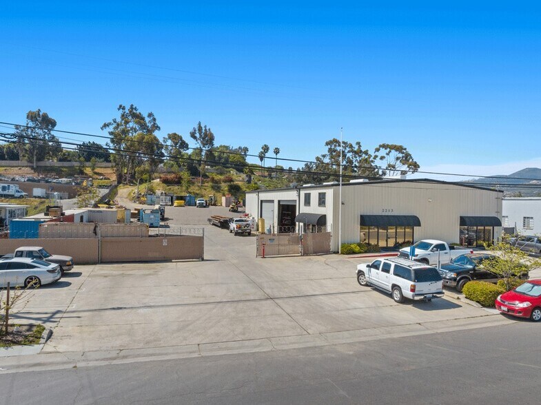 More Photos Of 2213 Meyers Ave, Escondido Warehouse For Sale