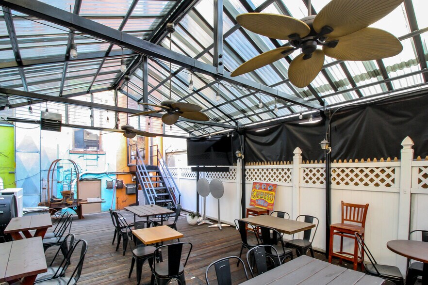 More Photos Of 550 Court St, Brooklyn Restaurant For Lease