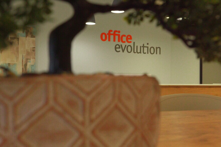 More Photos Of 3500 Oak Lawn Ave, Dallas Coworking Space