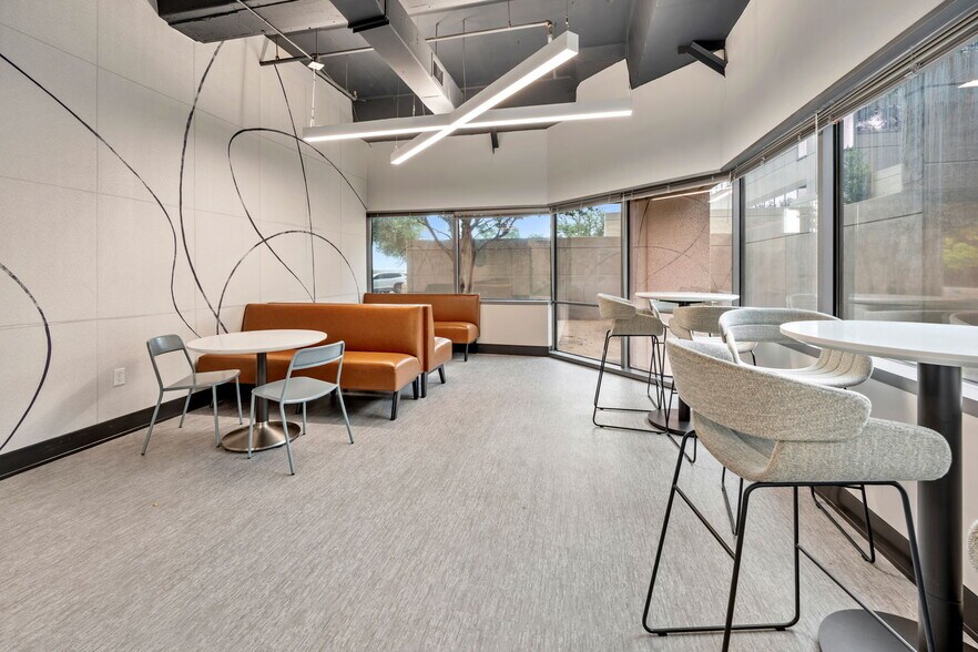 More Photos Of 8000 IH-10 W, San Antonio Unknown For Lease