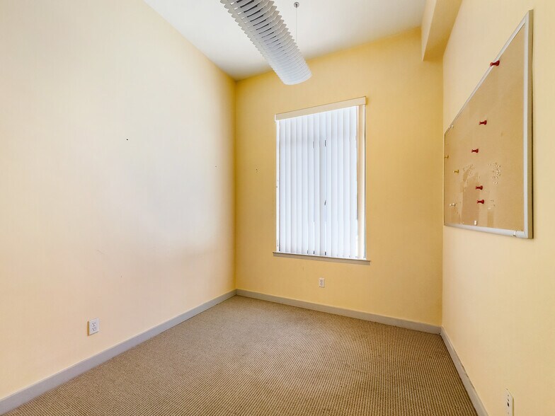 More Photos Of 1717-1719 Powell St, San Francisco Office For Sale
