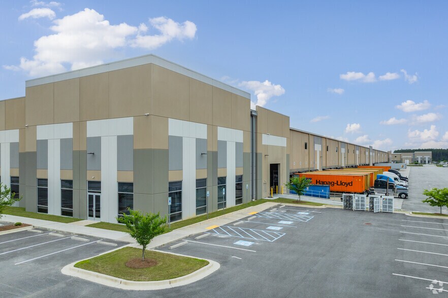 More Photos Of 369 N Cypress Dr, Summerville Warehouse For Lease