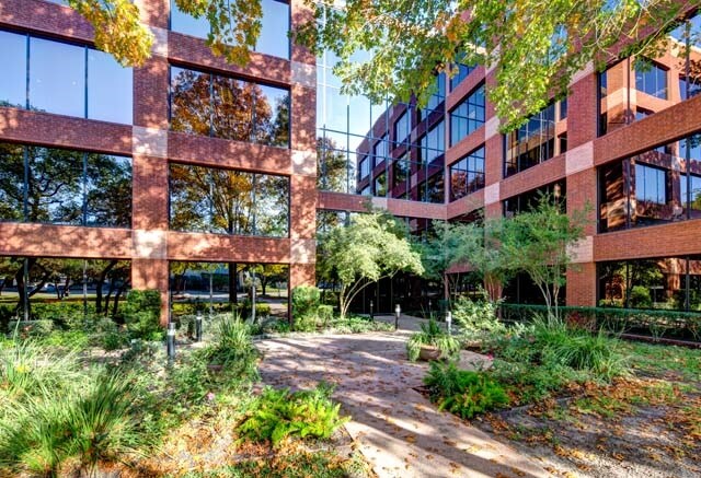 More Photos Of 901 S MoPac Expy, Austin Office For Lease