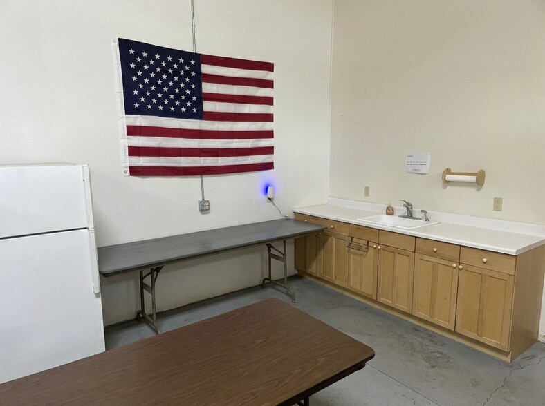 More Photos Of 841 County Route 37, Central Square Showroom For Lease