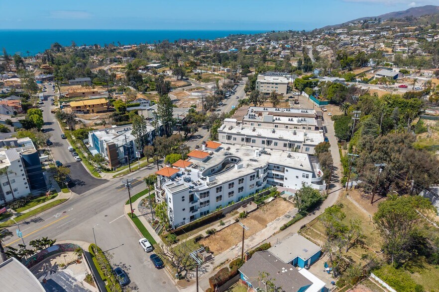 More Photos Of 807 Muskingum Ave, Pacific Palisades Land For Sale