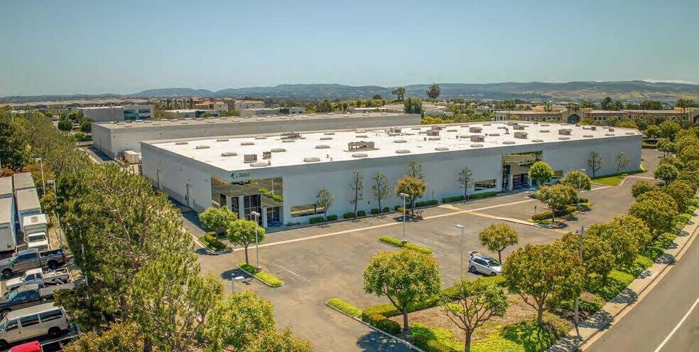 Primary Photo Of 25671-25731 Commercentre Dr, Lake Forest Unknown For Lease