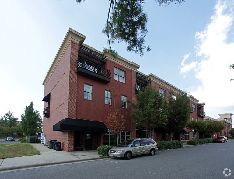 More Photos Of 19701 Bethel Church Rd, Cornelius Office For Sale