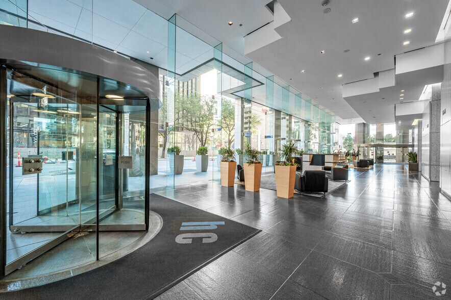 More Photos Of 1999 Bryan St, Dallas Office For Lease