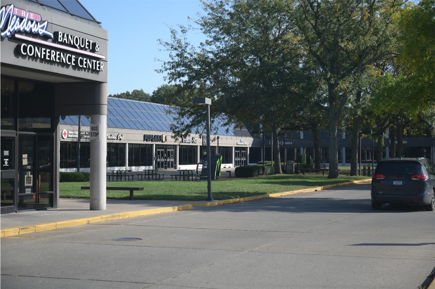 More Photos Of 320-350 S 25th St, Terre Haute Unknown For Lease