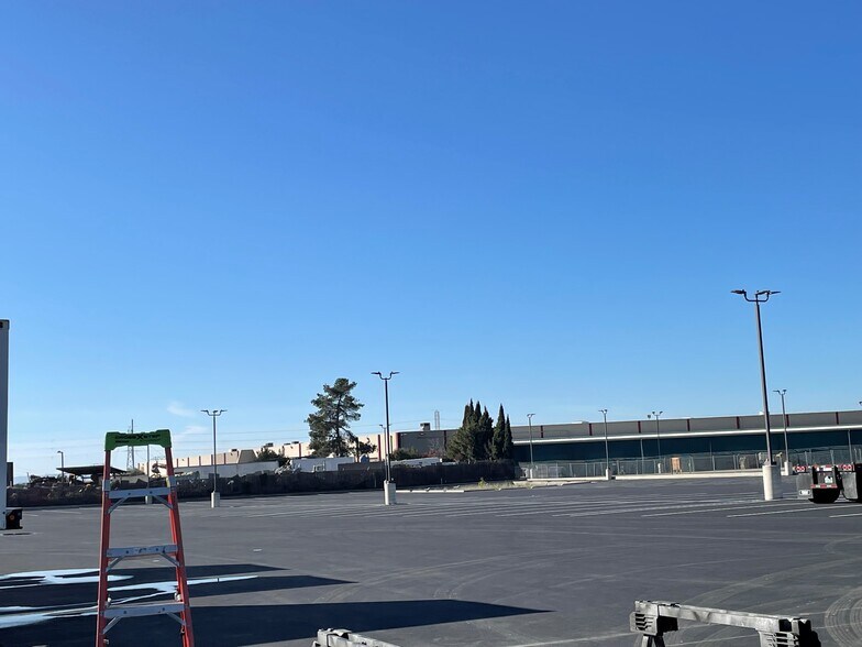 More Photos Of 15725 Railroad Ave, San Lorenzo Land For Lease