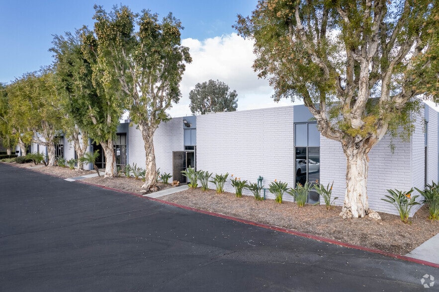 More Photos Of 7201-7291 Garden Grove Blvd, Garden Grove Unknown For Lease