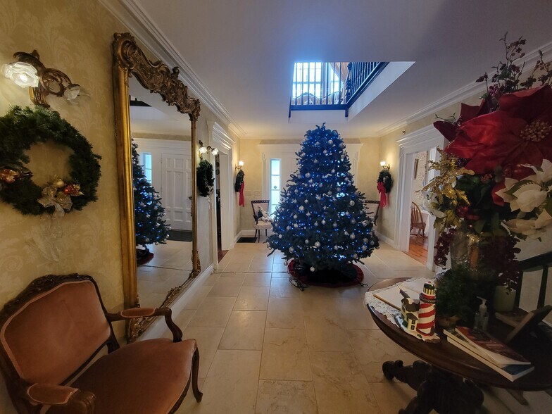 More Photos Of 1577 Route 52, Fishkill Hospitality For Lease