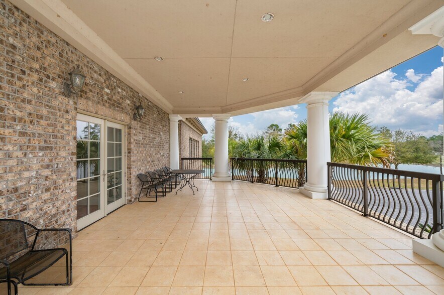 More Photos Of 3201 Heritage Plantation Blvd, Laurel Hill Office For Sale