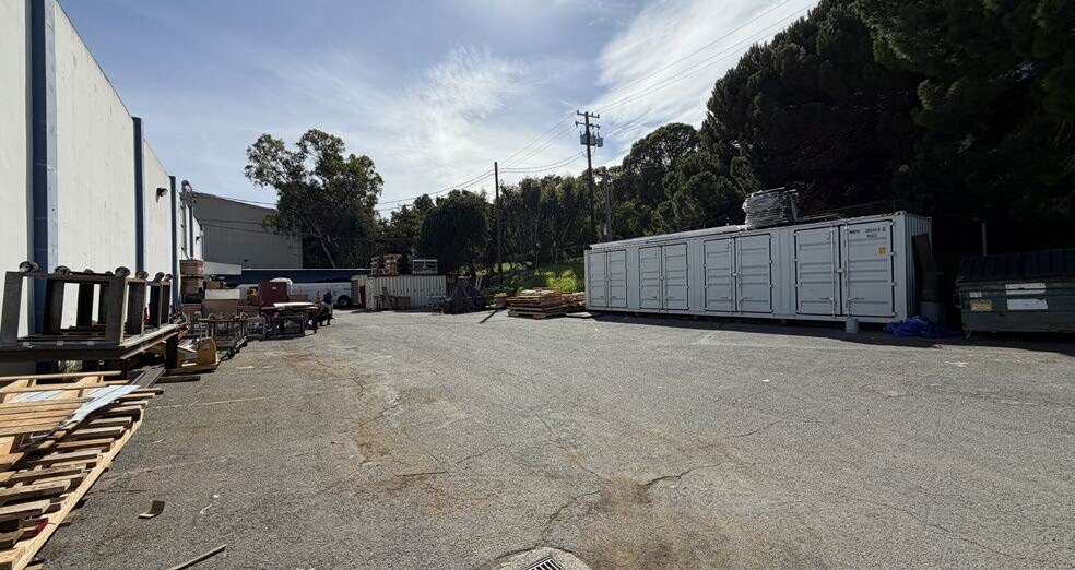 More Photos Of 200 Industrial Way, Brisbane Service For Lease