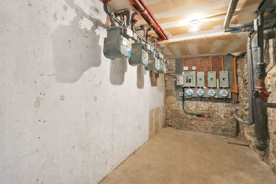 More Photos Of 1422 Astoria Blvd, Astoria Apartments For Sale