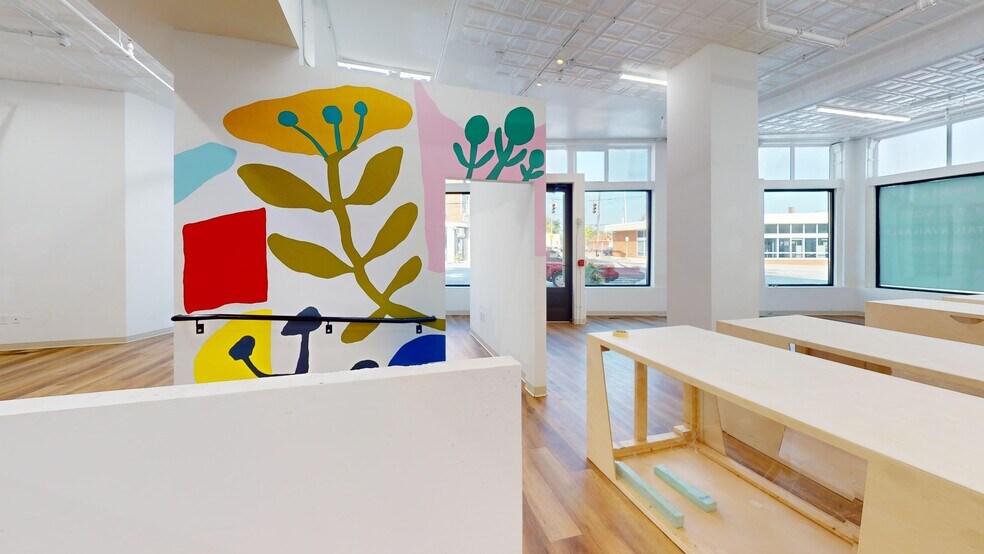 More Photos Of 903 E McMillan St, Cincinnati Storefront Retail Residential For Lease