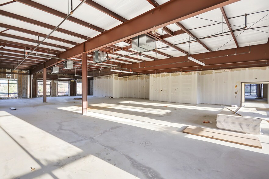 More Photos Of 7335 Old National Hwy, Riverdale Medical For Sale