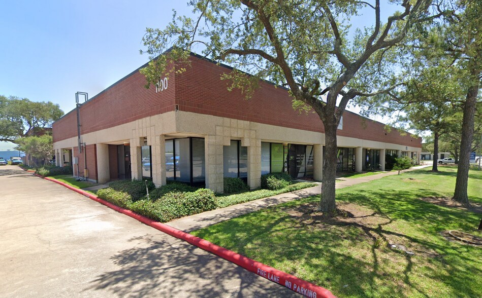 More Photos Of 1010-1020 Hercules Ave, Houston Unknown For Lease